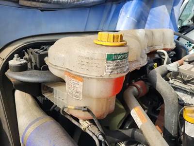 Freightliner Cascadia 126 Radiator Overflow Bottle / Surge Tank