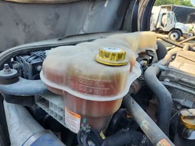 Freightliner Cascadia 126 Radiator Overflow Bottle / Surge Tank