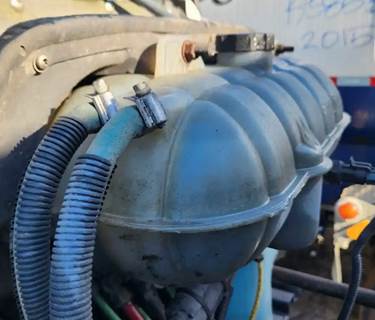 Freightliner Columbia 120 Radiator Overflow Bottle / Surge Tank