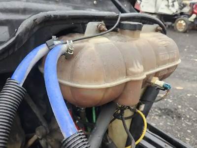 Freightliner Columbia 120 Radiator Overflow Bottle / Surge Tank