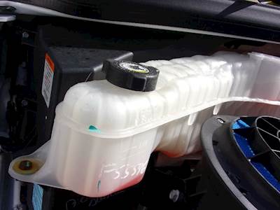 Freightliner M2 106 Right Radiator Overflow Bottle / Surge Tank