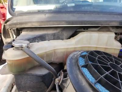 Freightliner M2 106 Radiator Overflow Bottle / Surge Tank for a 2010 Freightliner M2 106 Heavy Duty