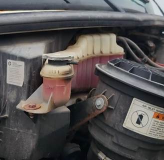 Freightliner M2 106 Radiator Overflow Bottle / Surge Tank