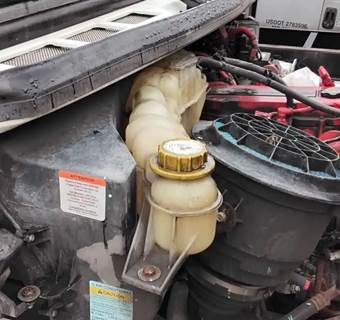 Freightliner M2 106 Radiator Overflow Bottle / Surge Tank