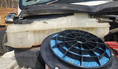 Freightliner M2 106 Radiator Overflow Bottle / Surge Tank