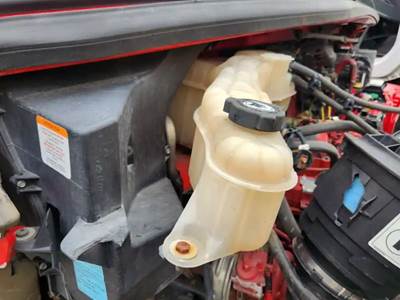 Freightliner M2 106 Radiator Overflow Bottle / Surge Tank