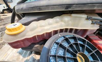 Freightliner M2 106 Radiator Overflow Bottle / Surge Tank