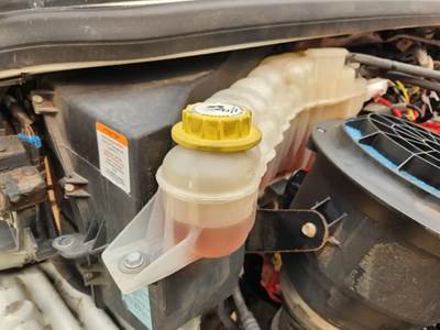 Freightliner M2 106 Radiator Overflow Bottle / Surge Tank