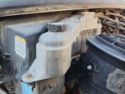 Freightliner M2 106 Radiator Overflow Bottle / Surge Tank