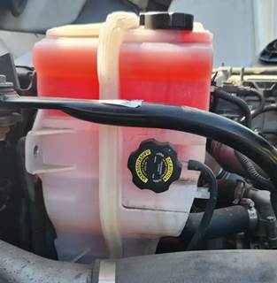 Freightliner M2 112 Radiator Overflow Bottle / Surge Tank for a 2016 Freightliner M2 112 Medium Duty