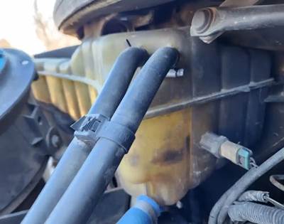 Freightliner M2 112 Radiator Overflow Bottle / Surge Tank for a 2007 Freightliner M2 112 Medium Duty