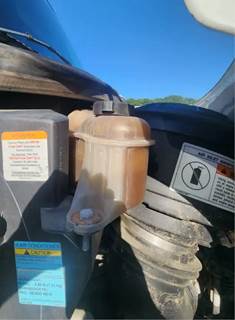Freightliner M2 112 Radiator Overflow Bottle / Surge Tank for a 2017 Freightliner M2 112 Medium Duty