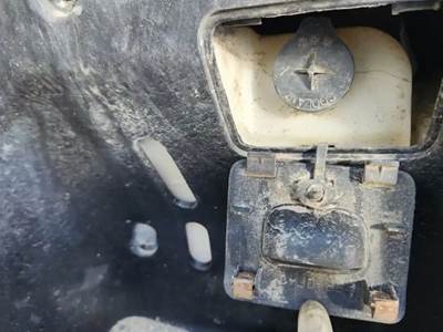 Hino 155 Radiator Overflow Bottle / Surge Tank