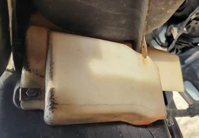 Hino 195 Radiator Overflow Bottle / Surge Tank