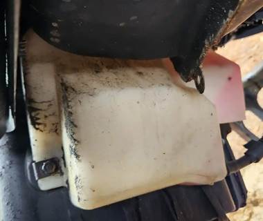 Hino 195 Radiator Overflow Bottle / Surge Tank