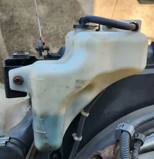 Hino 268 Radiator Overflow Bottle / Surge Tank