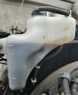 Hino 338 Radiator Overflow Bottle / Surge Tank