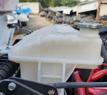 Hino L6 Radiator Overflow Bottle / Surge Tank