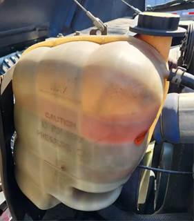 International 4400 Radiator Overflow Bottle / Surge Tank