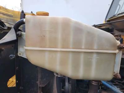 International 4600 Radiator Overflow Bottle / Surge Tank