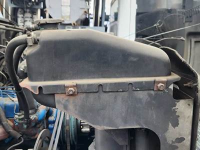 International 4900 Radiator Overflow Bottle / Surge Tank