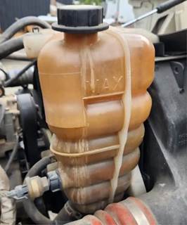 International 8600 Radiator Overflow Bottle / Surge Tank