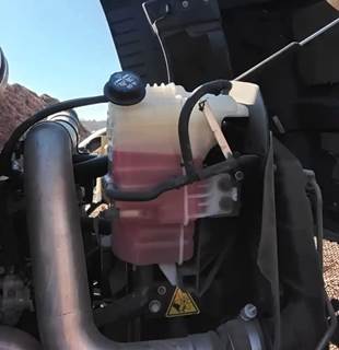 International CT660 Radiator Overflow Bottle / Surge Tank