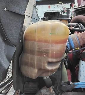 International DuraStar 4300 Radiator Overflow Bottle / Surge Tank