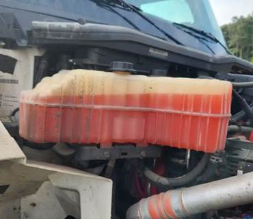 International MV607 Radiator Overflow Bottle / Surge Tank