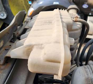 International RH613 Radiator Overflow Bottle / Surge Tank