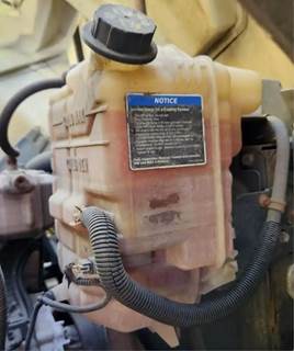 International RH613 Radiator Overflow Bottle / Surge Tank