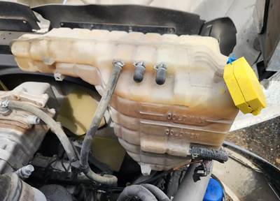 International RH613 Radiator Overflow Bottle / Surge Tank
