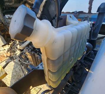 Isuzu FTR Radiator Overflow Bottle / Surge Tank