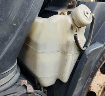 Isuzu NPR HD Radiator Overflow Bottle / Surge Tank for a 2011 Isuzu NPR-HD