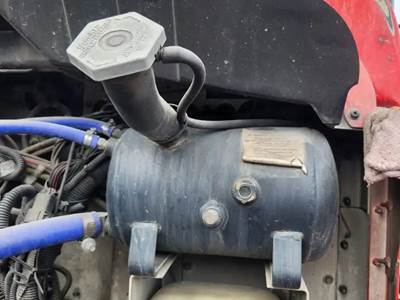 Kenworth T300 Radiator Overflow Bottle / Surge Tank