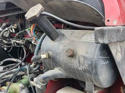 Kenworth T370 Radiator Overflow Bottle / Surge Tank