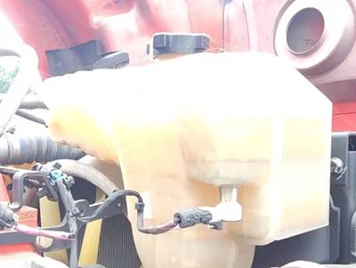 Kenworth T680 Radiator Overflow Bottle / Surge Tank