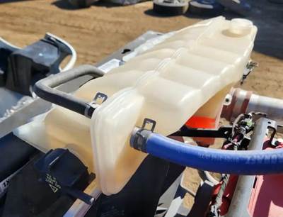 Kenworth T680 Radiator Overflow Bottle / Surge Tank