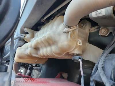 Kenworth T680 Radiator Overflow Bottle / Surge Tank