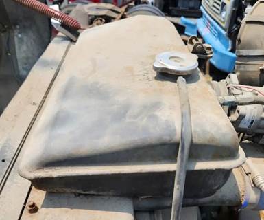 Kenworth T800 Radiator Overflow Bottle / Surge Tank