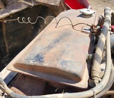 Kenworth T800 Radiator Overflow Bottle / Surge Tank