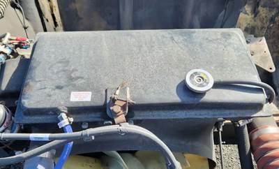 Kenworth W900 Radiator Overflow Bottle / Surge Tank