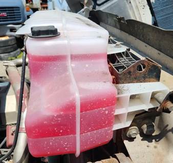 Mack Radiator Overflow Bottles / Surge Tanks For Sale