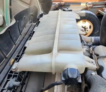 Mack Pinnacle CXU612 Radiator Overflow Bottle / Surge Tank for a 2009 Mack CXU612