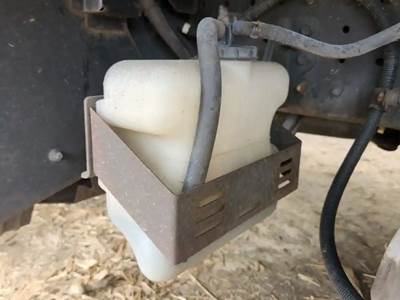 Mitsubishi FEC72W Radiator Overflow Bottle / Surge Tank