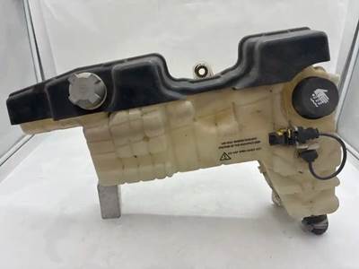 Peterbilt 220 Radiator Overflow Bottle / Surge Tank