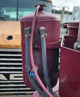 Peterbilt 320 Radiator Overflow Bottle / Surge Tank
