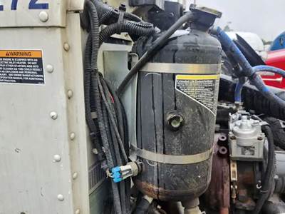 Peterbilt 337 Radiator Overflow Bottle / Surge Tank