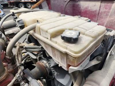 Peterbilt 367 Radiator Overflow Bottle / Surge Tank