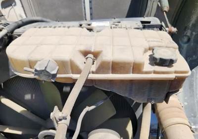 Peterbilt 389 Radiator Overflow Bottle / Surge Tank